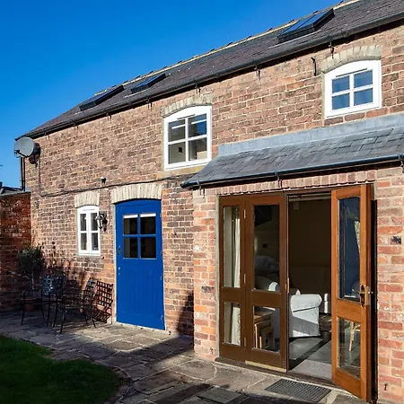 Morton House And The Stable Block Masham - Adjoining Holiday Cottages For Singles, Couples And Large Groups Exterior photo