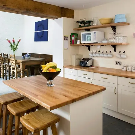 Morton House And The Stable Block Masham - Adjoining Holiday Cottages For Singles, Couples And Large Groups Exterior photo