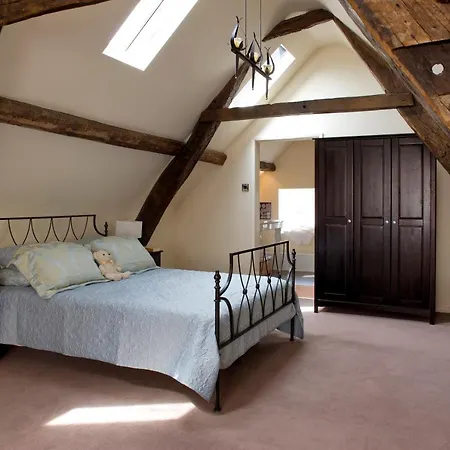 Morton House And The Stable Block Masham - Adjoining Holiday Cottages For Singles, Couples And Large Groups Exterior photo