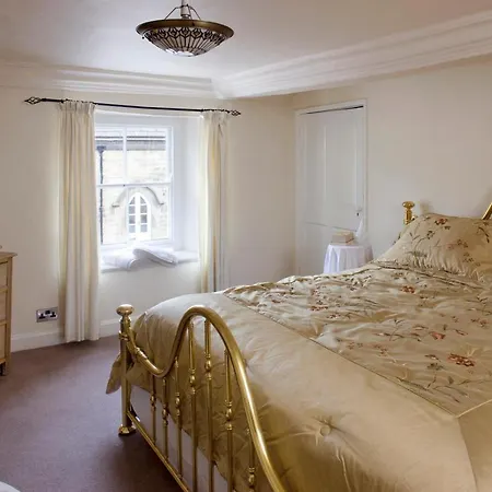 Morton House And The Stable Block Masham - Adjoining Holiday Cottages For Singles, Couples And Large Groups Exterior photo
