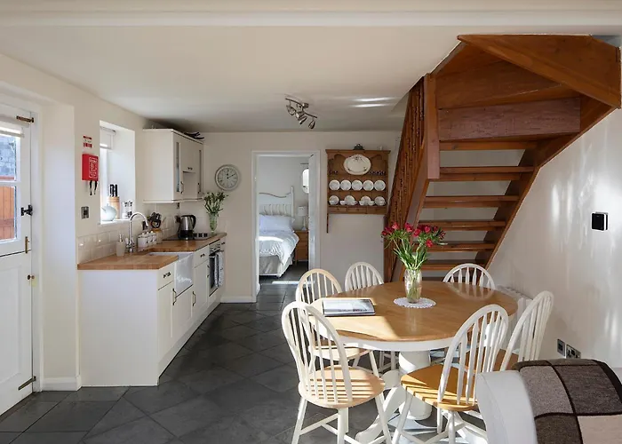 Morton House And The Stable Block Masham - Adjoining Holiday Cottages For Singles, Couples And Large Groups