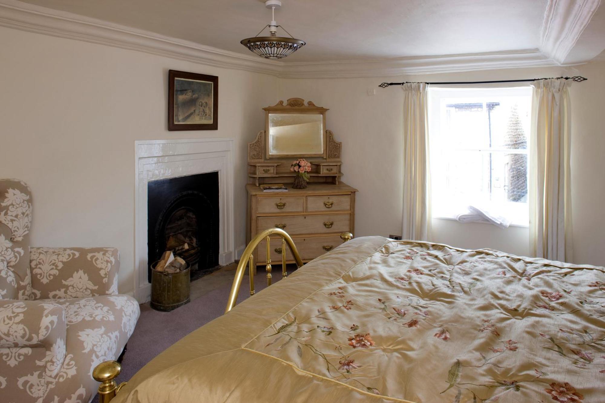 Morton House And The Stable Block - Adjoining For Singles, Couples And Large Groups Masham