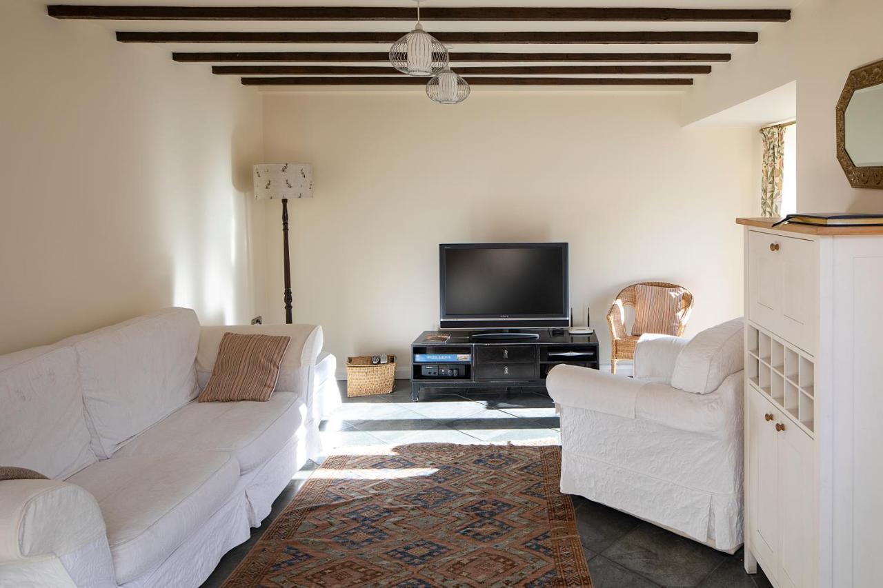 Morton House And The Stable Block - Adjoining For Singles, Couples And Large Groups Holiday home *