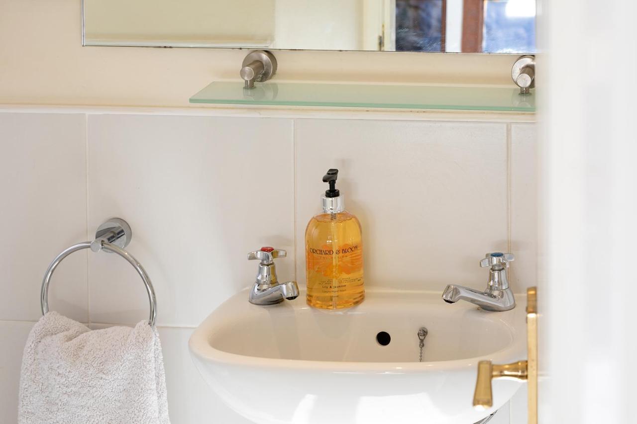 Holiday home Morton House And The Stable Block - Adjoining For Singles, Couples And Large Groups Masham