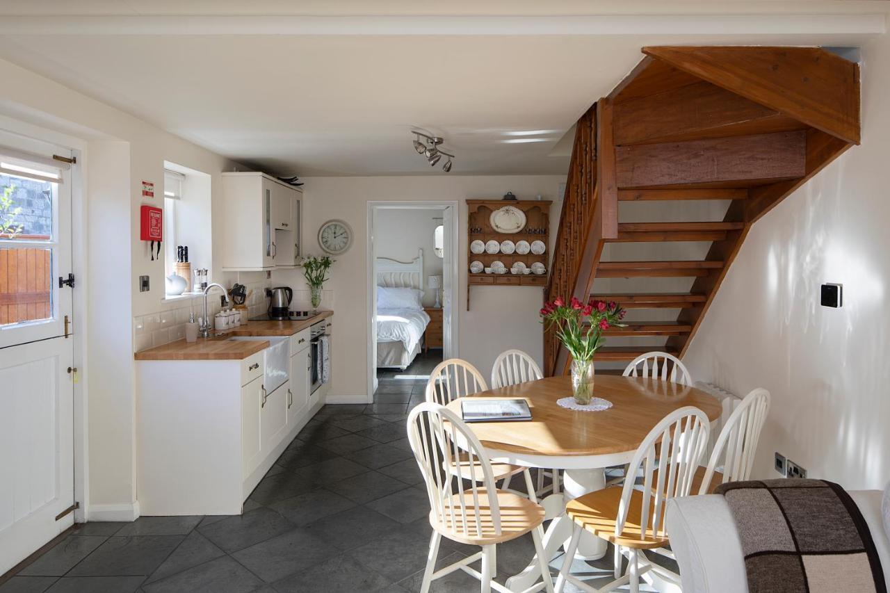 Morton House And The Stable Block - Adjoining For Singles, Couples And Large Groups Holiday home